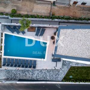 OPATIJA, MOŠĆENIČKA DRAGA – dvije nove vile s bazenom, 410m2 + 225m2 s vrtom, namještajem i wellnessom