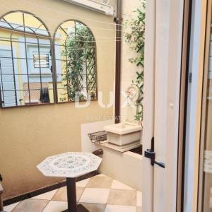 OPATIJA, MOŠĆENIČKA DRAGA - Stan i studio apartman s vlastitim ulazom i terasom