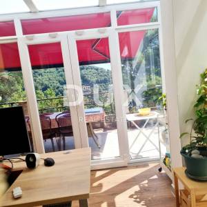 OPATIJA, MOŠĆENIČKA DRAGA - Stan i studio apartman s vlastitim ulazom i terasom