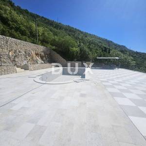 OPATIJA, MOŠĆENIČKA DRAGA - kuća 190m2 s pogledom na more + okoliš 1000m2