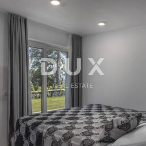 OPATIJA, MOŠĆENIČKA DRAGA - ekskluzivna vila u blizini plaže na okučnici od 1200m2 