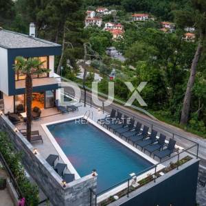 OPATIJA, MOŠĆENIČKA DRAGA - ekskluzivna vila u blizini plaže na okučnici od 1200m2