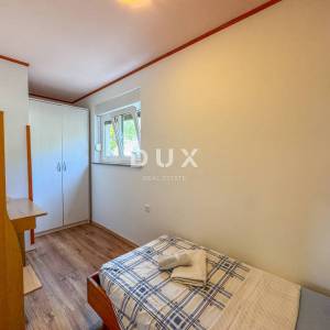 OPATIJA, MOŠĆENIČKA DRAGA - apartman s terasom u prizemlju kuće 4 minute pješice do plaže, GARAŽA!