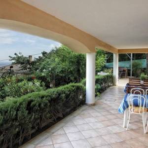 OPATIJA - obiteljska kuća s dva apartmana za iznajmljivanje