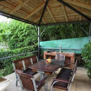 OPATIJA - obiteljska kuća s dva apartmana za iznajmljivanje