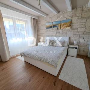 OPATIJA, OKOLICA - luksuzan stan s bazenom i okućnicom