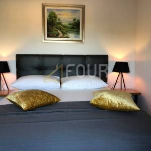 Opatija - okolica, moderna vila s 8 stanova i bazenom