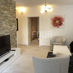 Opatija - okolica, moderna vila s 8 stanova i bazenom