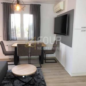 Opatija - okolica, moderna vila s 8 stanova i bazenom