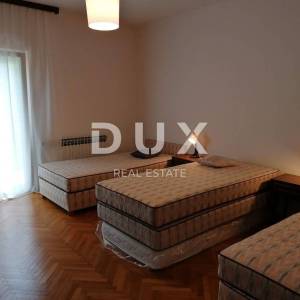 OPATIJA, OKOLICA- Obiteljska kuća s dva stana na parceli od 1800 m2