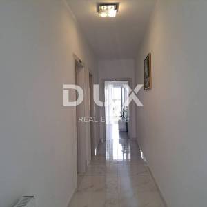OPATIJA, OPRIĆ - apartmanska vila s 5 apartmana i bazenom