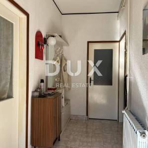 OPATIJA, OPRIĆ - dvoetažni stan – s okućnicom i garažom, 500 m od mora!
