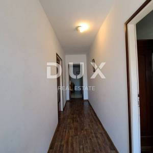 OPATIJA, OPRIĆ - obiteljska kuća s tri stambene jedinice na parceli od 1890 m2 