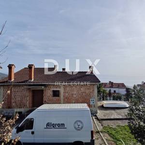 OPATIJA, OPRIĆ - Samostojeća kuća s pogledom na more! 1100m2 zemljište, PRILIKA!