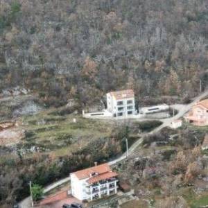 OPATIJA, OPRIĆ- zemljište 620m2 S GRAĐEVNOM DOZVOLOM!!!! i pogledom na more 