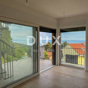OPATIJA, PAVLOVAC - 3S+DB stan u vrhunskoj novogradnji s krovnom terasom, panorama pogled, blizu Opatije
