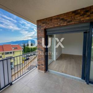 OPATIJA, PAVLOVAC - veći stan 143m2, 3 spavaće sobe, krovna terasa, novogradnja blizu Opatije, pogled