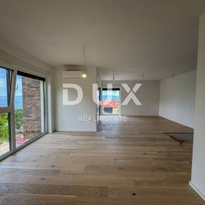 OPATIJA, PAVLOVAC - veći stan 143m2, 3 spavaće sobe, krovna terasa, novogradnja blizu Opatije, pogled