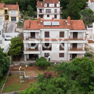 OPATIJA, PAVLOVAC, VOLOSKO - kuća/ zgrada 600m2 s 4 stana i s panoramskim pogledom na more + okoliš 1000m2