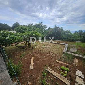 OPATIJA, PAVLOVAC, VOLOSKO - kuća/ zgrada 600m2 s 4 stana i s panoramskim pogledom na more + okoliš 1000m2