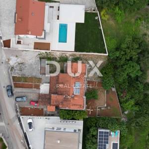 OPATIJA, PAVLOVAC, VOLOSKO - kuća/ zgrada 600m2 s 4 stana i s panoramskim pogledom na more + okoliš 1000m2