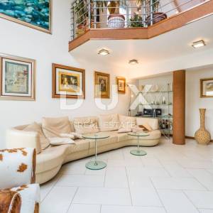 OPATIJA - Penthouse 222m2 na fantastičnoj lokaciji za najam