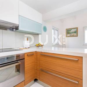 OPATIJA - Penthouse 222m2 na fantastičnoj lokaciji za najam