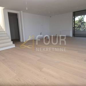 Opatija, penthouse s bazenom, 343.85m2