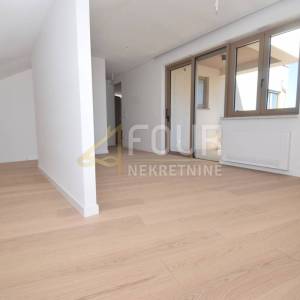 Opatija, penthouse s bazenom, 343.85m2