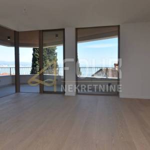 Opatija, penthouse s bazenom, 343.85m2