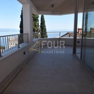 Opatija, penthouse s bazenom, 343.85m2
