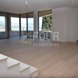 Opatija, penthouse s bazenom, 343.85m2