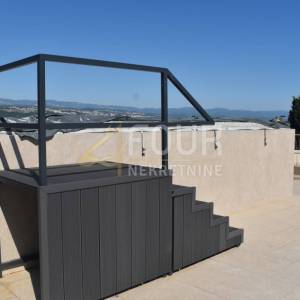 Opatija, penthouse s bazenom, 343.85m2
