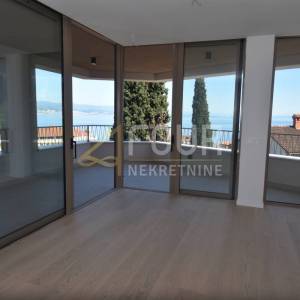 Opatija, penthouse s bazenom, 343.85m2