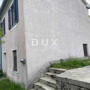 OPATIJA, POBRI - dvojna kuća s otvorenim pogledom na more i okućnicom od 695m2