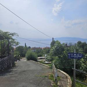 OPATIJA, POBRI- građevinsko zemljište 615m2 s pogledom na more za stambenu zgradu-stanove-apartmane/ obiteljsku kuću/ kuću za i...