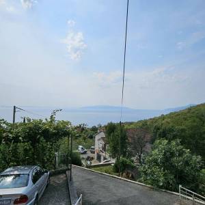 OPATIJA, POBRI- građevinsko zemljište 615m2 s pogledom na more za stambenu zgradu-stanove-apartmane/ obiteljsku kuću/ kuću za i...