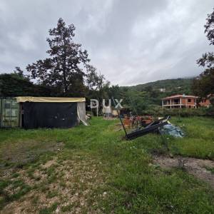 OPATIJA, POBRI, MATULJI – građevinsko zemljište 1600 m2 za obiteljsku kuću / stambenu zgradu - stanove/ kuću za iznajmljivanje ...