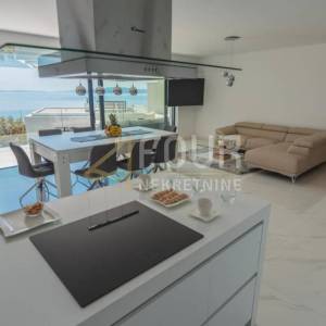 Opatija, Pobri, moderna luksuzna vila s infinity bazenom i panoramskim pogledom