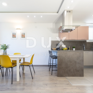OPATIJA, POBRI- novouređen stan 98,73m2, DB+3S, 1.kat s prekrasnim pogledom na more - S1