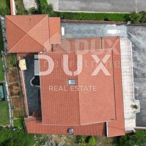 OPATIJA, POBRI-  održavana vila od 542m2 ogromnog potencijala s pogledom na more i okućnicom od 1200m2
