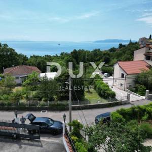OPATIJA, POBRI-  održavana vila od 542m2 ogromnog potencijala s pogledom na more i okućnicom od 1200m2