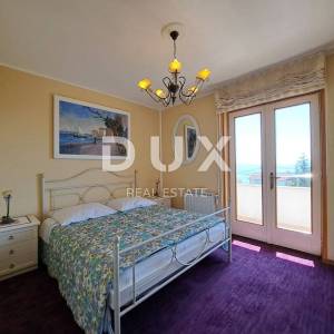 OPATIJA, POBRI-  održavana vila od 542m2 ogromnog potencijala s pogledom na more i okućnicom od 1200m2