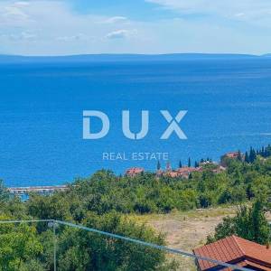 OPATIJA, POBRI - penthouse iznad centra Opatije s garažom, panoramski pogled na more