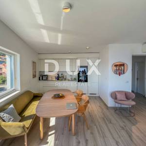OPATIJA, POBRI - penthouse iznad centra Opatije s garažom, panoramski pogled na more