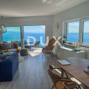 OPATIJA, POBRI - penthouse iznad centra Opatije s garažom, panoramski pogled na more