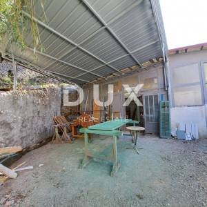 OPATIJA, POBRI – poslovna zgrada površine 256 m²