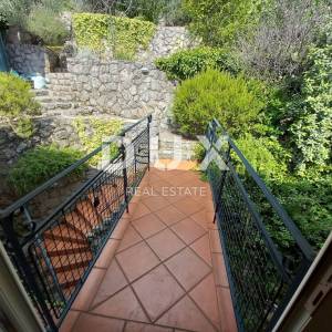 OPATIJA, POBRI - Prekrasna mediteranska kuća s fenomenalnim pogledom i velikom okućnicom