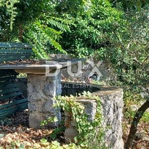 OPATIJA, POBRI - Prekrasna mediteranska kuća s fenomenalnim pogledom i velikom okućnicom