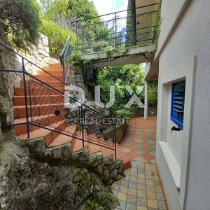 OPATIJA, POBRI - Prekrasna mediteranska kuća s fenomenalnim pogledom i velikom okućnicom